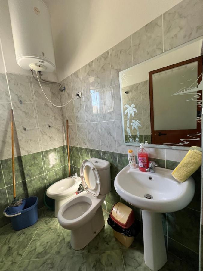 Villa House For Rent Jurgen à Golem  Extérieur photo