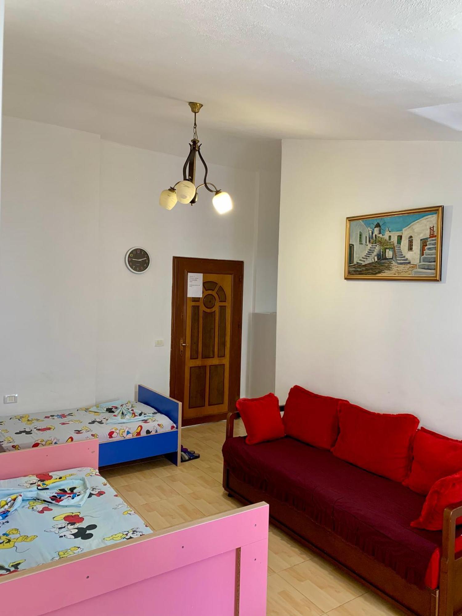Villa House For Rent Jurgen à Golem  Extérieur photo